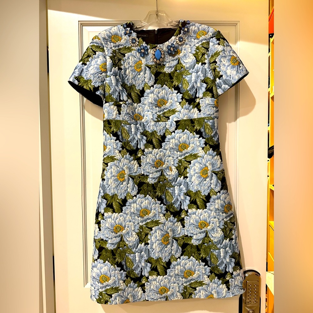 Escada Floral Rhinestone Neckline Dress Size Size 36/38